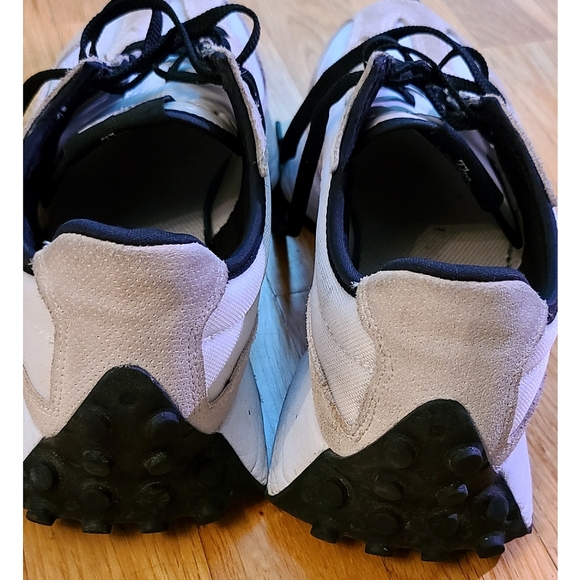 New Balance 327 Trainers Sneakers Animal Print White Black Size 9.5 - Picture 9 of 16